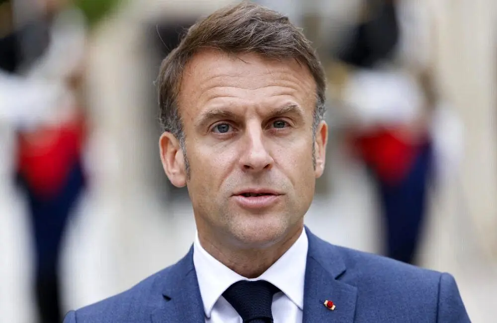 مکرون: اوکراین نباید «تسلیم» شود