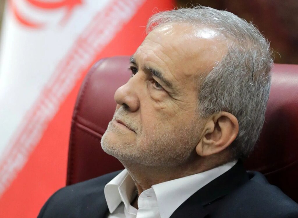 هدف آنهایی که از پزشکیان می‌خواهند استعفا بدهد براندازی است