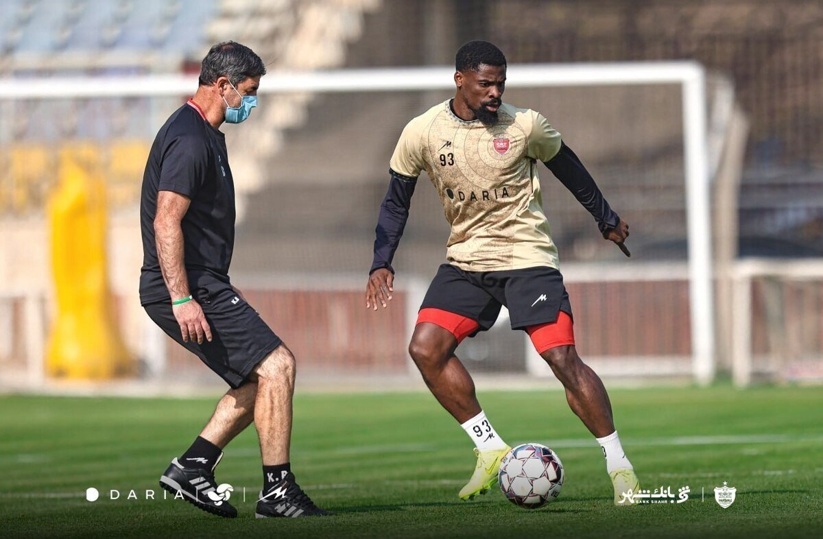 تمرین امروز پرسپولیس در آزادی برگزار شد/میشائیل اونینگ از اعضای تیم خداحافظی کرد