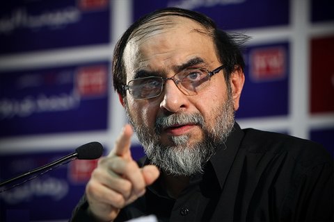 دشمن باید از راه دور درگیر باشد نه در مرزهای خود