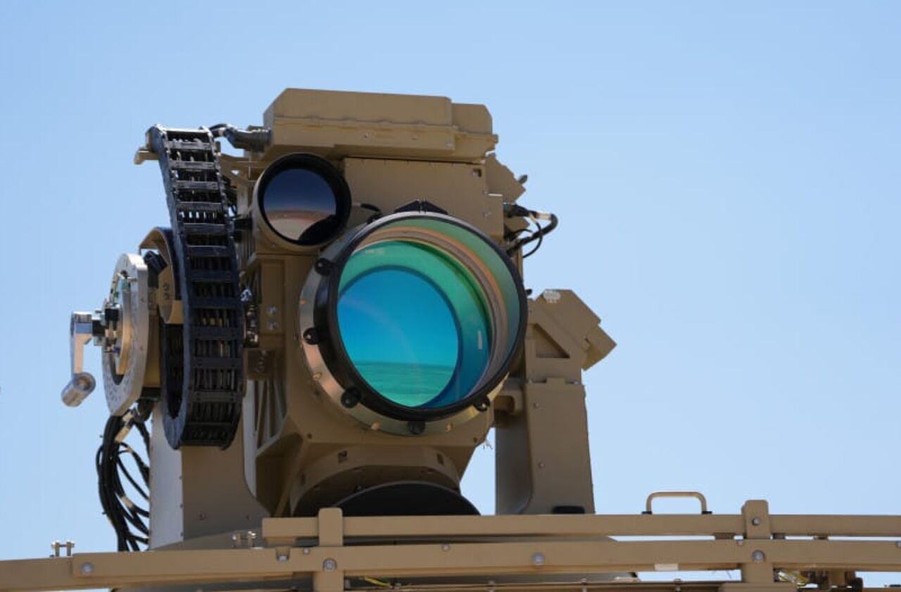 ادعای جروزالم پست: سامانهٔ لیزری «پرتو آهنین» تا پایان ۲۰۲۵ در اسرائیل مستقر می شود / این سامانه برای رهگیری پهپادها، موشک‌ها و خمپاره‌ها با سرعت بسیار بالا طراحی شده است