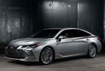 تسلط ژاپنی ها بر بازار خودروهای لوکس ایران خودروهای 9 میلیارد تومانی در بازار زیر ذره بین + جدول