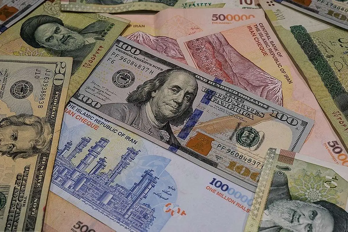 قیمت دلار امروز سه شنبه 11 آذر 1404