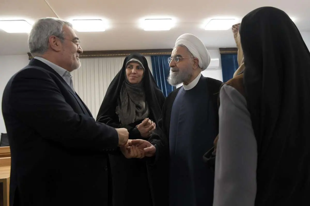 به دلیل دیدار با حسن روحانی به سفیر ایران در چین هشدار دادیم!