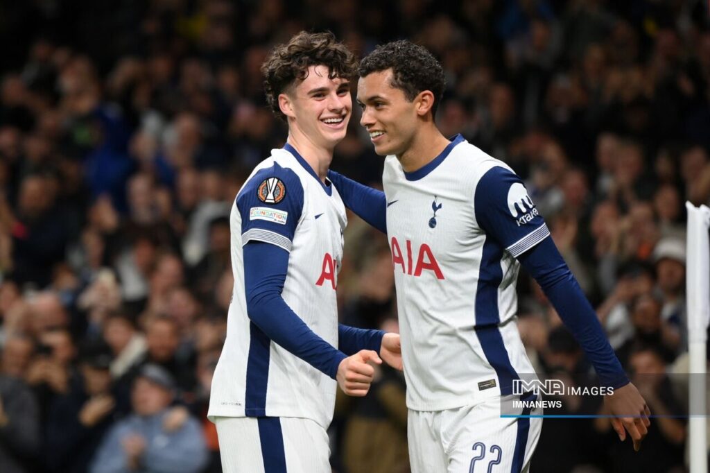 پخش زنده نیوکاسل و تاتنهام از تلویزیون + پخش آنلاین