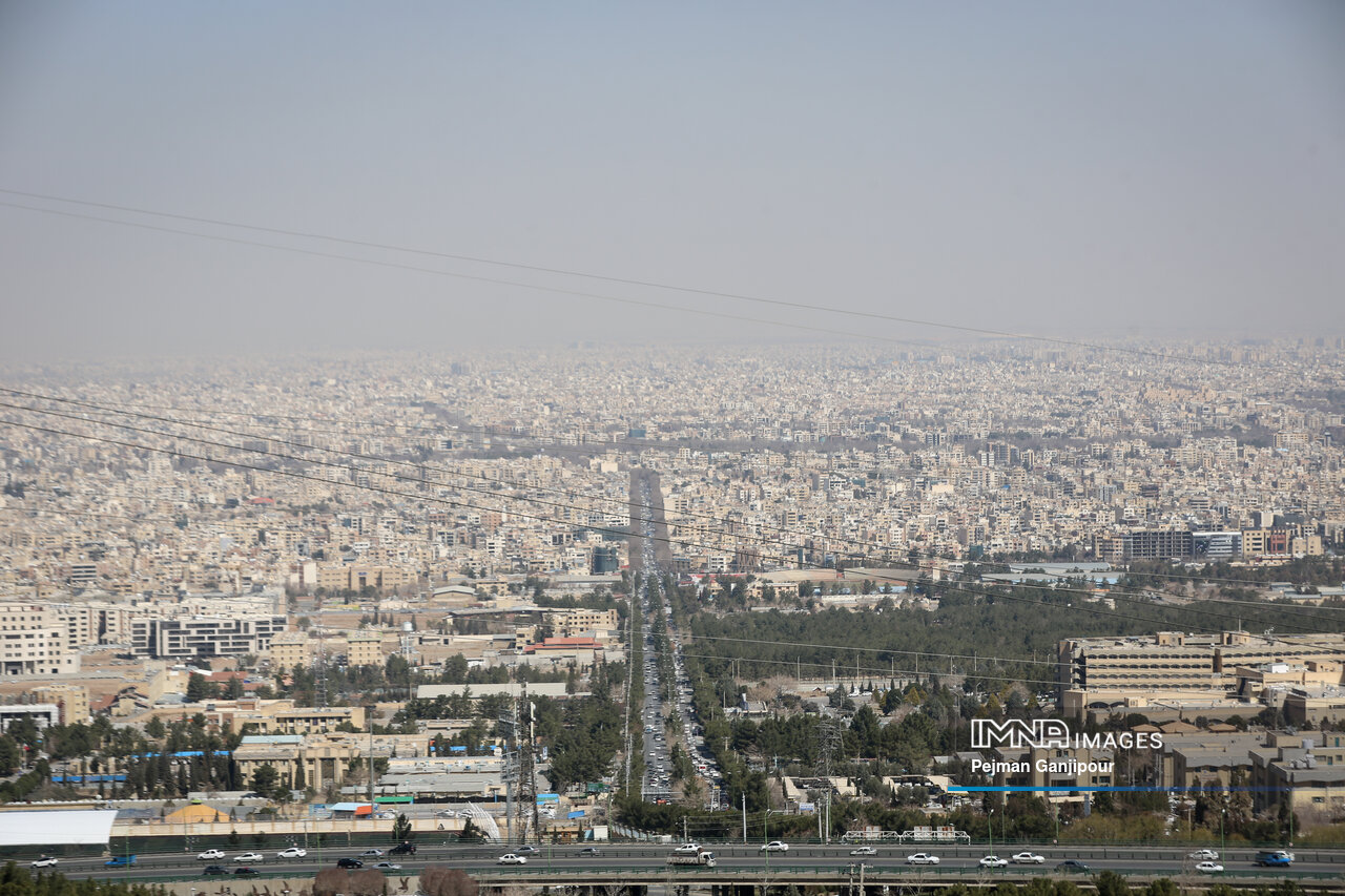 آلودگی هوای اصفهان امروز یکشنبه 18 شهریور/ یک نفس هوای سالم در نیمی از جهان