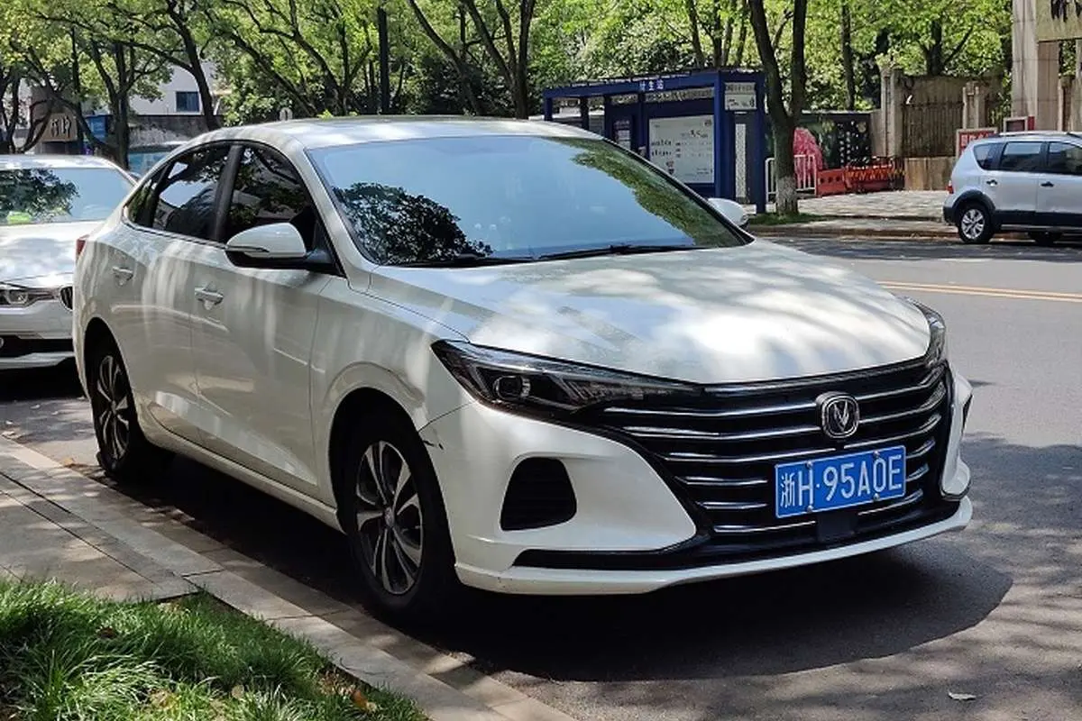 پیش فروش سایپا; خرید Changan Ido به مبلغ 1.5 میلیارد