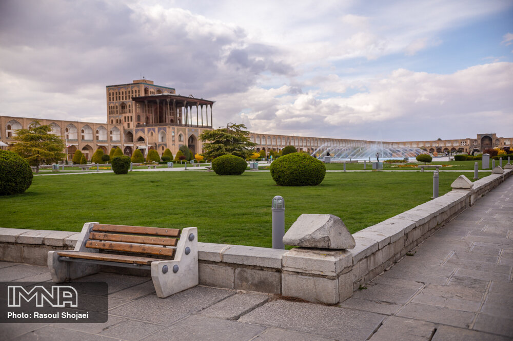 آب و هوای اصفهان فردا و در چند روز آینده + هواشناسی ساعتی اصفهان چهارشنبه ۱۲ آذر ۱۴۰۴