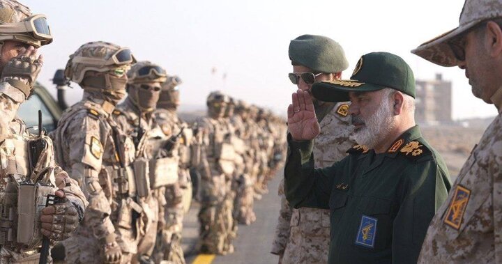 فرمانده نیروی زمینی سپاه از رزمایش سهند 2025 بازدید کرد