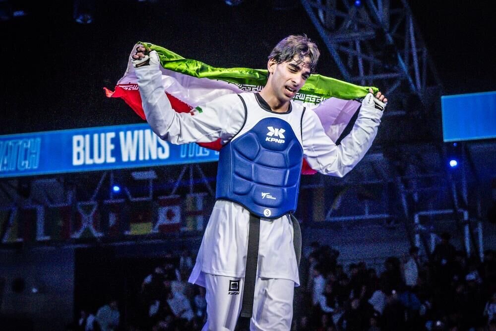 زندی قهرمان زیر 21 سال تکواندو شد. دو طلای خالص در 35 روز