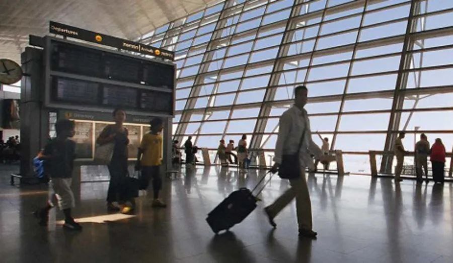 مؤسسه دموکراسی اسرائیل: ۳۰ درصدِ عرب‌های اسرائیلی و ۲۶ درصد یهودیان گفته‌اند به مهاجرت فکر می‌کنند / ۴۳ درصد این افراد اروپا را به عنوان مقصد ترجیح می‌دهند و ۲۷ درصد آمریکا یا کانادا را / دلیل این افراد برای مهاجرت، نبود آیندهٔ خوب، هزینه‌های زندگی و جنگ و وضعیت امنیتی است / سال ۲۰۲۳ حدود ۸۲ هزار اسرائیلی مهاجرات کردند؛ میانگین ده ساله مهاجرت ۴۰ هزار نفر بود