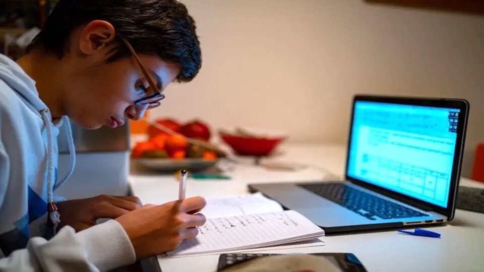 مدارس و دانشگاه‌های اصفهان شنبه تا دوشنبه غیرحضوری شد