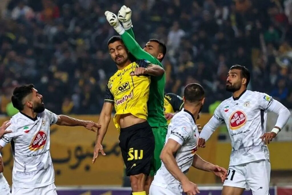 جدول لیگ برتر پس از تساوی دربی و برد سپاهان / هفته دوازدهم