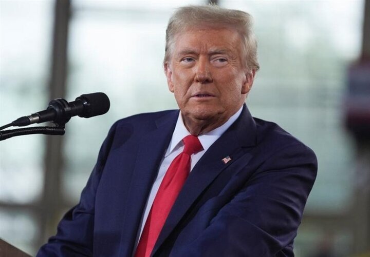 نیویورک تایمز: راهبرد امنیتی ترامپ بر سود متمرکز است، نه گسترش دموکراسی / طبق این سند، کشورهای آمریکای لاتین باید قراردادهای بدون رقابت به آمریکا اعطا کنند، اهمیت تایوان به نیمه‌رساناها و مسیرهای کشتیرانی تقلیل یافته و واشنگتن باید «سرزنش کردن» پادشاهی‌های ثروتمند خلیج فارس را متوقف کند / جهانی که از کاخ سفید دیده می‌شود، جایی است که آمریکا باید از قدرت خود برای کسب پول استفاده کند