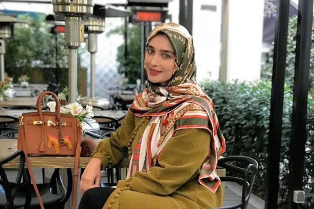 چالش یک روز زندگی آناشید حسینی با فرزندش