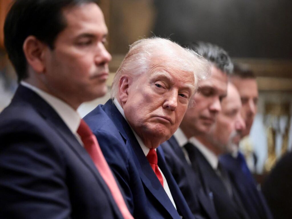 سند راهبرد امنیت ملی آمریکا در سال ۲۰۲۵: منافع حیاتی ما در این است که تضمین کنیم تنگه هرمز باز می‌ماند و منابع انرژی خلیج فارس به دست یک دشمن نمی‌افتد