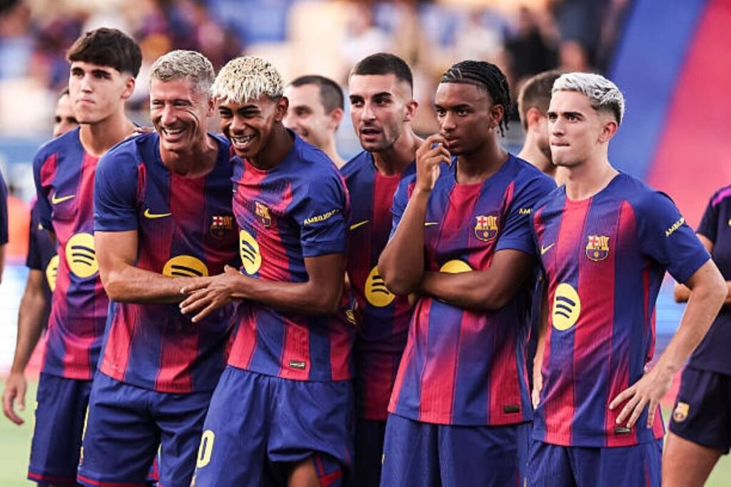 پخش زنده بازی بارسلونا و رئال بتیس از تلویزیون + پخش آنلاین