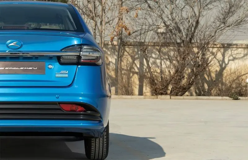 عقاب هیبرید