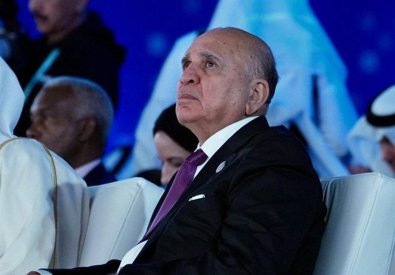 وزیر خارجه عراق: هرگونه تنش میان «همسایه (ایران) و دوست (امریکا)» می‌تواند بر صحنه سیاسی عراق تأثیر مستقیم بگذارد / درگیری میان این دو بازیگر، تبعات داخلی برای بغداد به همراه داشته / می‌کوشیم از هرگونه کشیده شدن به این تنش‌ها فاصله بگیریم و همزمان روابط خوب خود را با تهران و واشنگتن حفظ کنیم