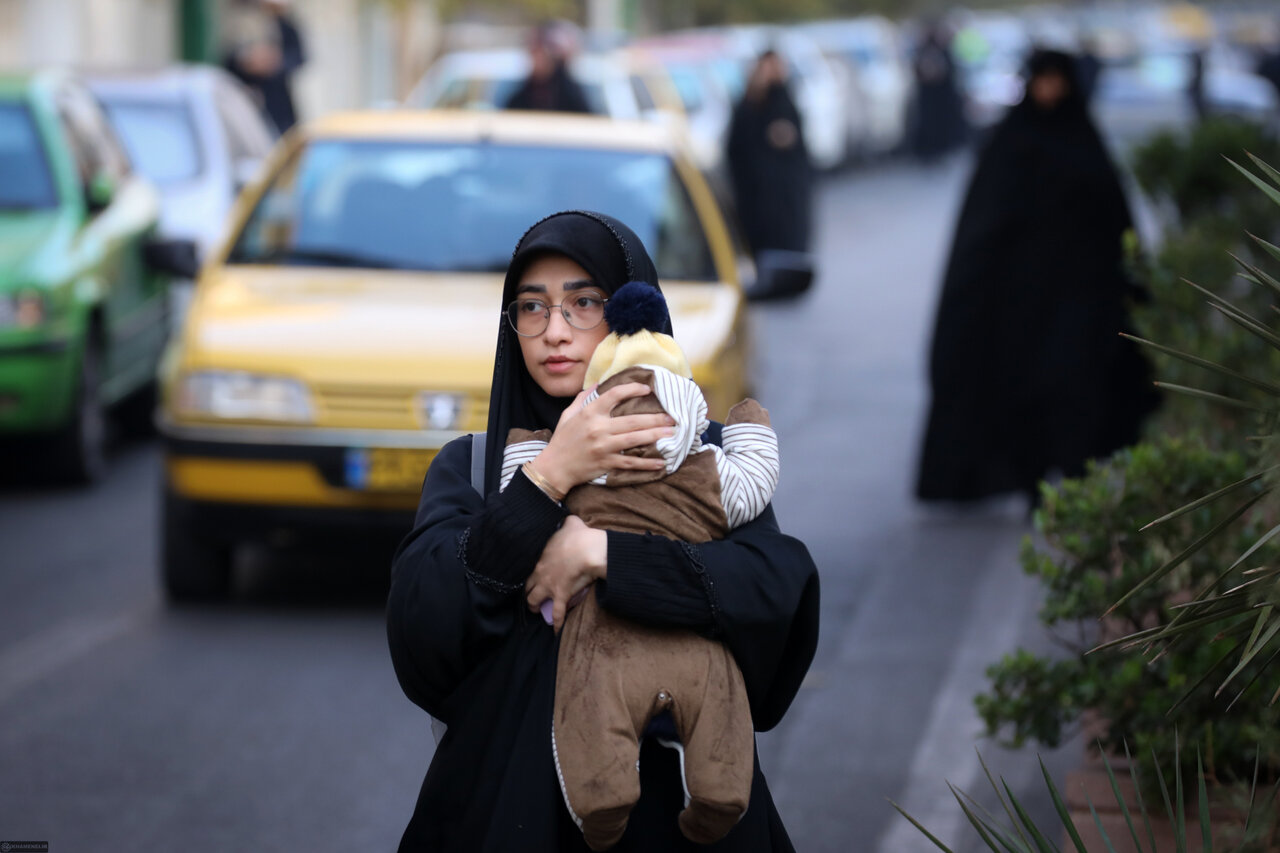 زن، عزت و حجاب; بازخوانی دیدگاه های رهبر معظم انقلاب در مورد جایگاه زن