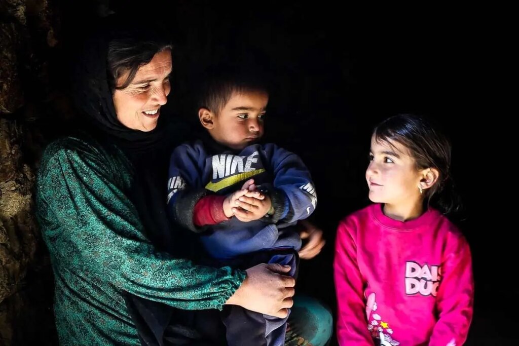 تصاویر; آب آشامیدنی به روستاهای تشنه رسید