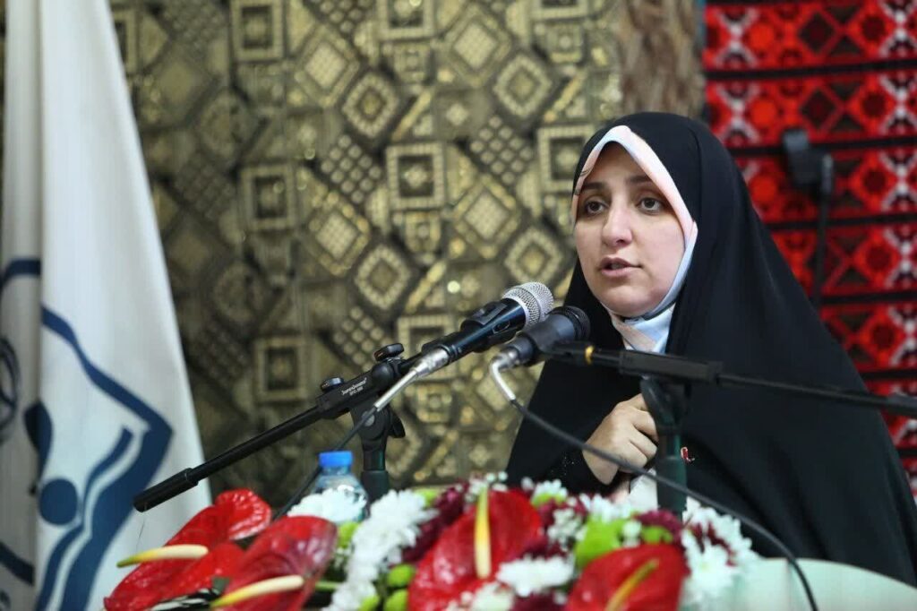 نگاه جنسیتی در سیاستگذاری‌ها باید دخیل شود/ رونمایی از «سند کاربردی آب برای خانواده»