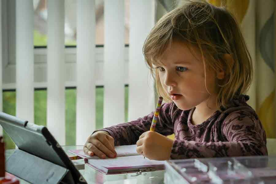 مددکاران اجتماعی قلب تپنده عدالت در سلامت کودکان هستند