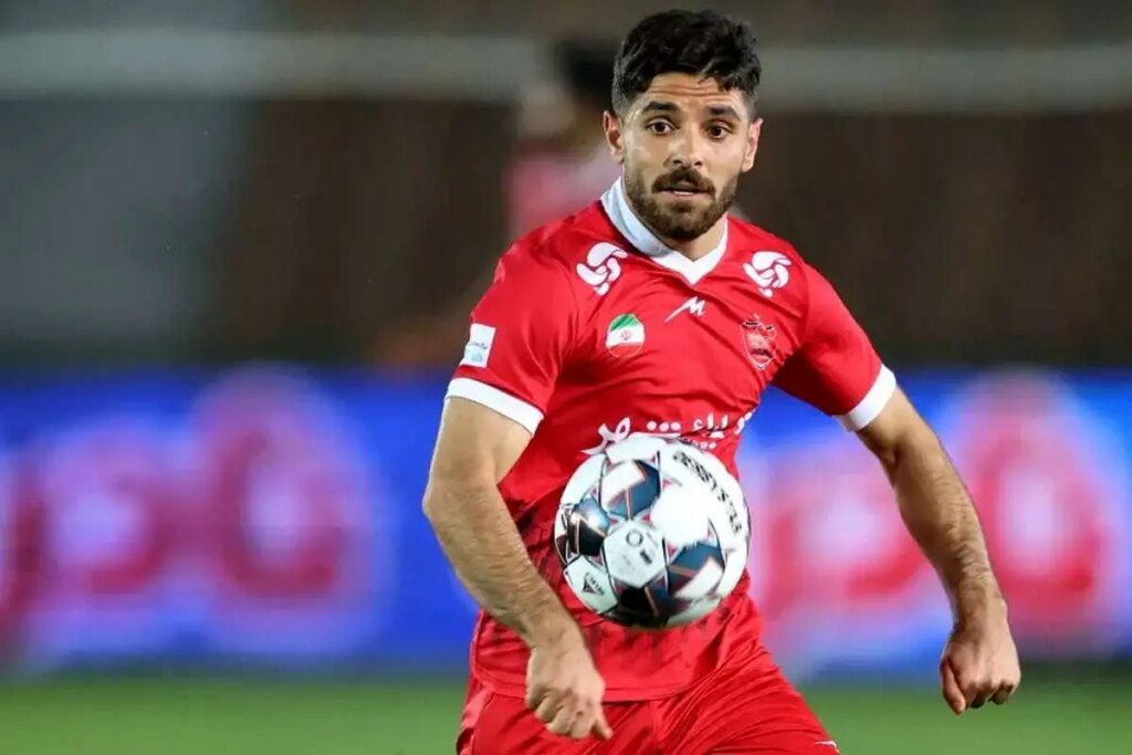 ابهام درباره حضور محمد عمری مقابل پیکان