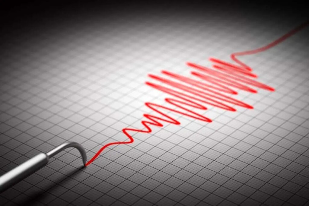 زمین لرزه ای به بزرگی 3.7 ریشتر صالح آباد ایلام را لرزاند