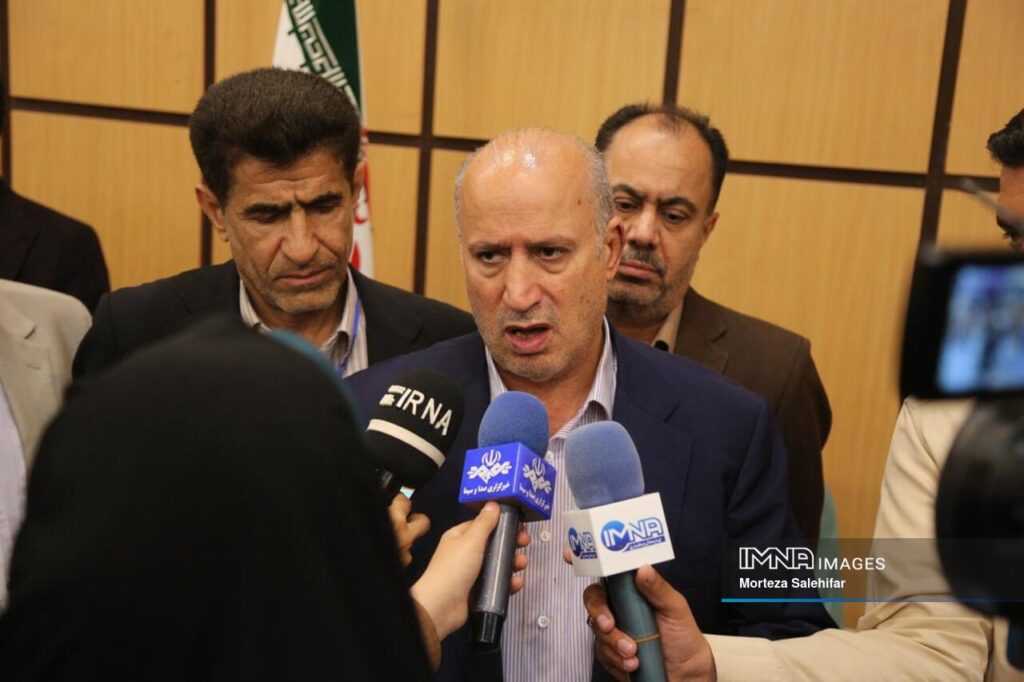 واکنش مهدی تاج به کمپین عجیب همجنس گرایان و اعتراض ایران و مصر