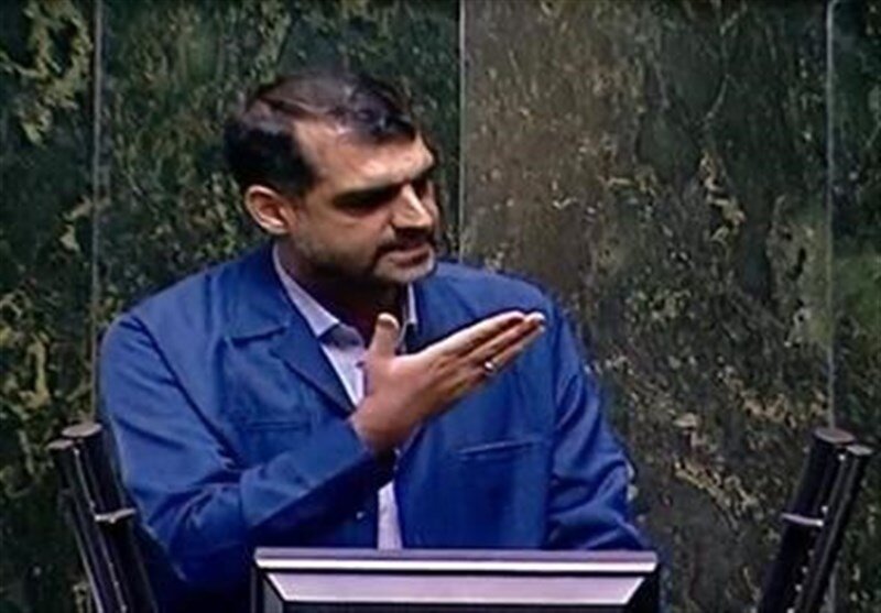 رئیسی: چرا حسن روحانی احضار نشده و عباس آخوندی مورد پیگیری قرار نمی‌گیرد؟