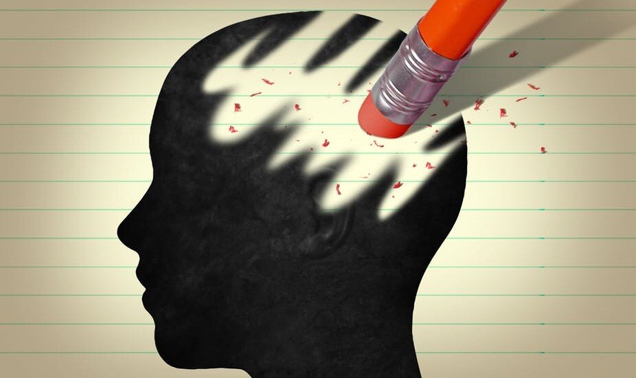 چگونه افکار داستان ذهنی هر فرد را می سازند؟