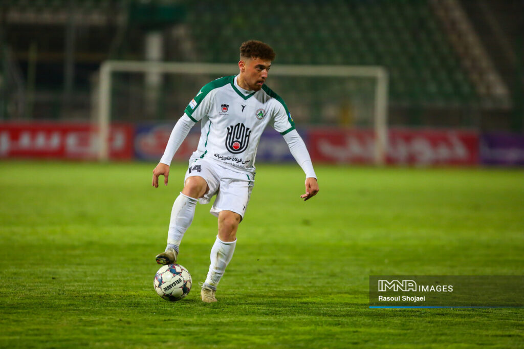 ذوب آهن 0 _ تراکتور 0/ شاگردان اسکو روی نوار کراوات