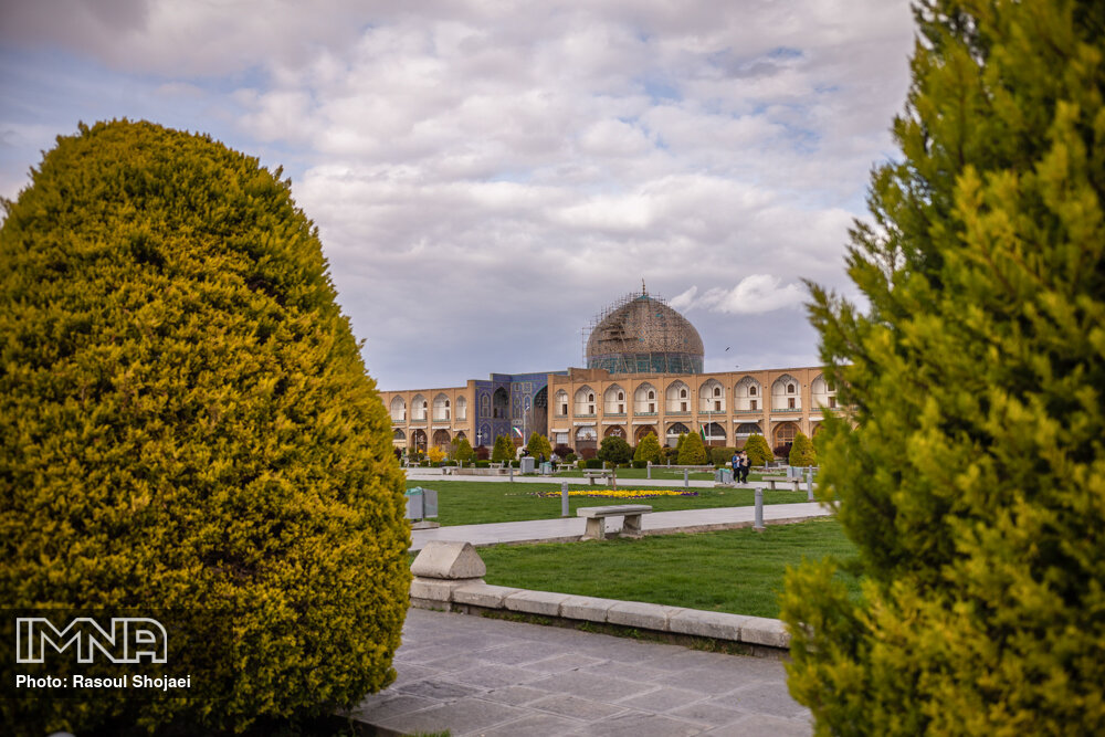 آب و هوای اصفهان فردا و در چند روز آینده + هواشناسی ساعتی اصفهان چهارشنبه ۱۹ آذر ۱۴۰۴