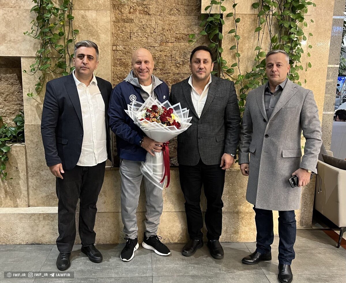 رئیس فدراسیون و لیگ کشتی روسیه وارد ایران شد