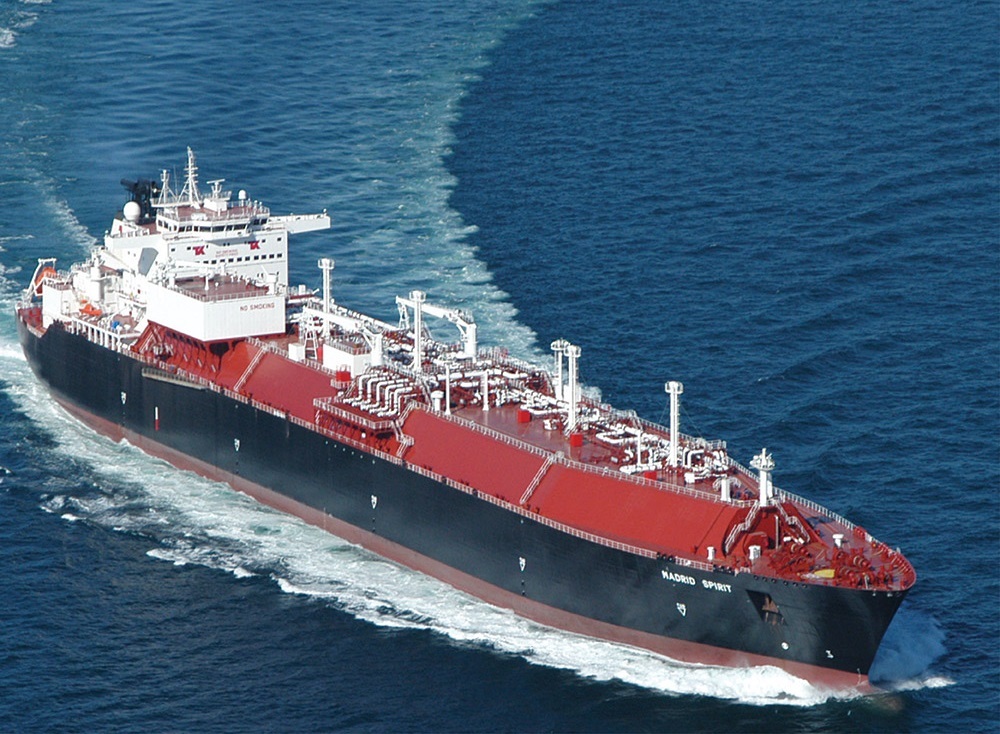 ادعای بلومبرگ: نفتکشی که در نزدیکی ونزوئلا توقیف شد، در تجارت نفت ایران نقش داشت/ این نفتکش اوایل سال ۲۰۲۵ دو بار نفت خام ایران را به چین منتقل کرد / مالک و مدیر این نفتکش، در نیجریه مستقر هستند / این نفتکش ظرفیت حمل ۲ میلیون بشکه نفت را دارد / ناوگان سایه‌ای که صادرات نفت ایران، ونزوئلا و روسیه را انجام می‌دهد، شامل ۹۷۸ کشتی است که ۱۹ درصد ناوگان جهانی را تشکیل می‌دهد