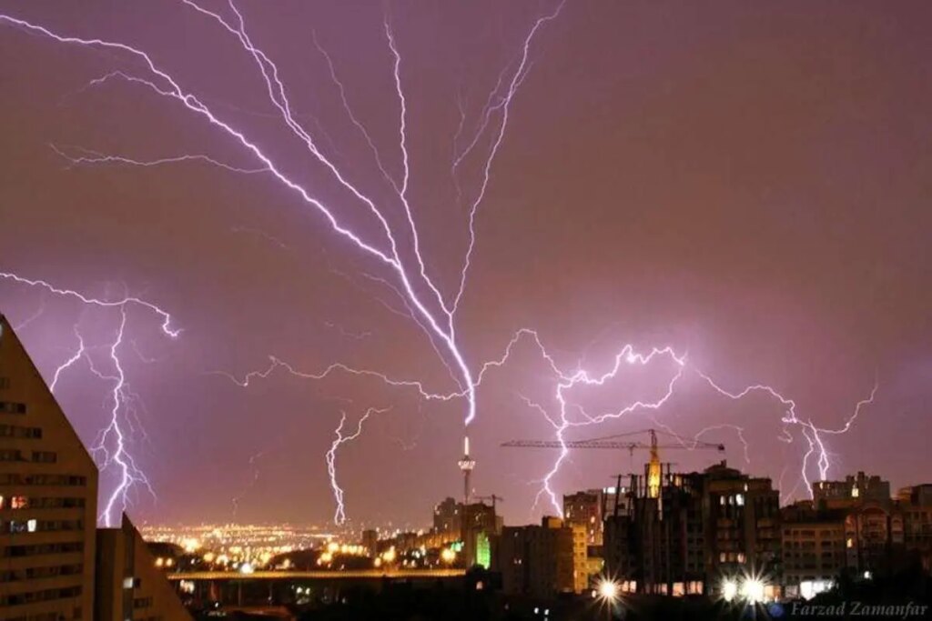 پیش بینی هوای تهران امشب 20 آذر / بارش شدید باران در ساعات آینده