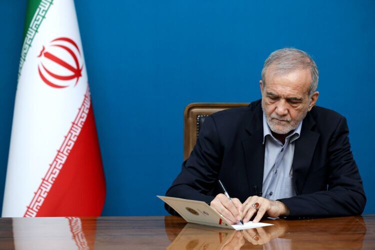 تبریک رئیس جمهور به ورزشکار ایرانی عضو کمیته بین المللی المپیک