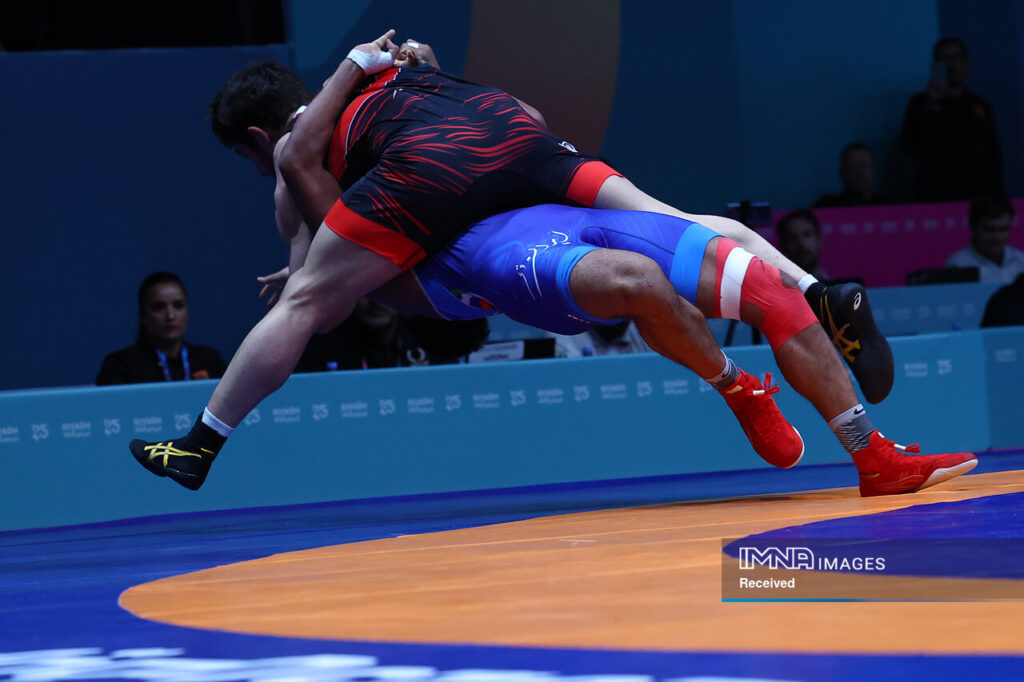 قهرمانی بانک شهر در لیگ برتر کشتی آزاد با پیروزی مقابل استقلال جویبار