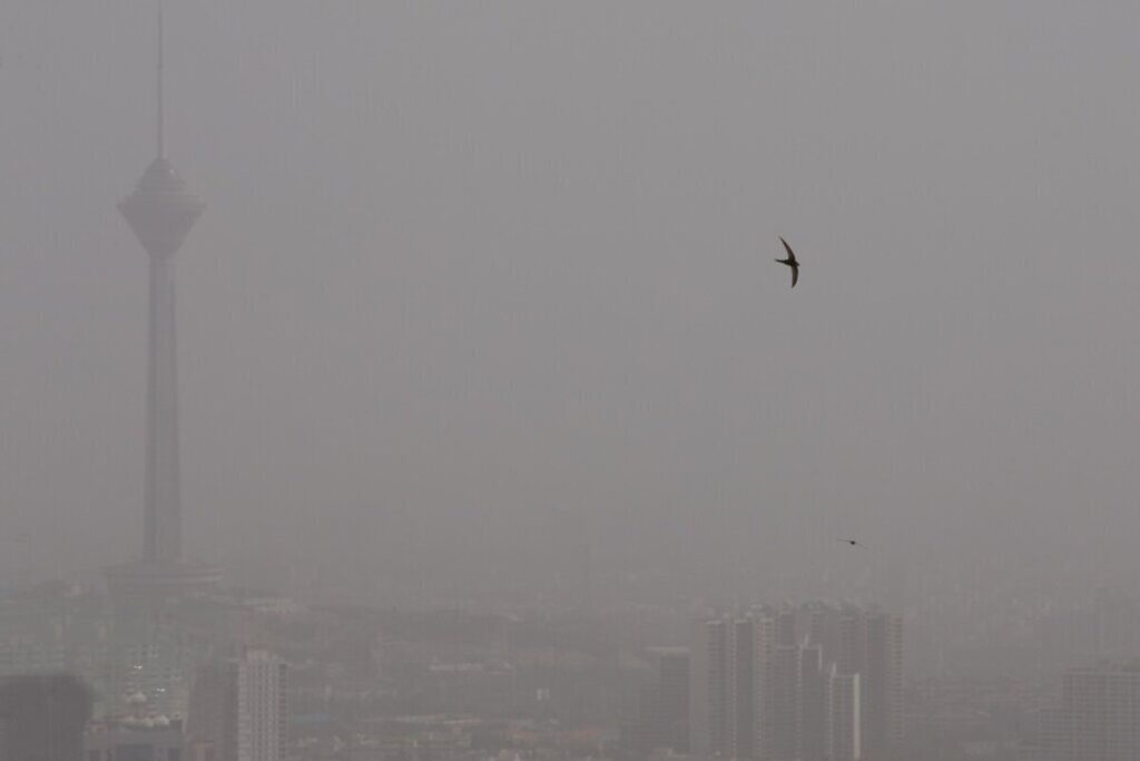 وضعیت شاخص آلودگی هوای تهران امروز شنبه 17 شهریور/ هشدار به تهرانی ها