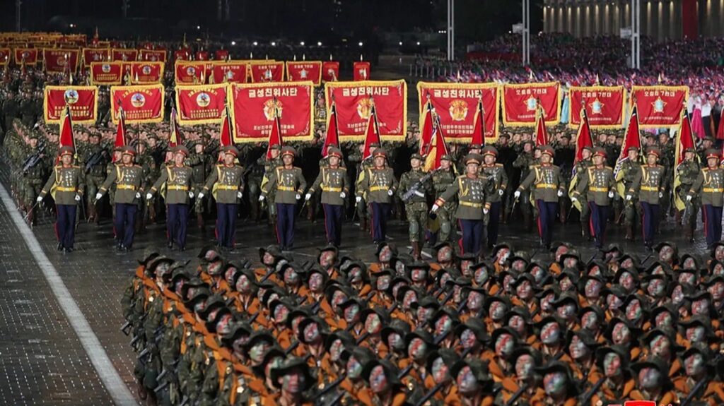 سربازان کره شمالی پس از پایان ماموریت در روسیه به کشورشان بازگشتند؛ کیم جونگ اون از آنها تقدیر کرد