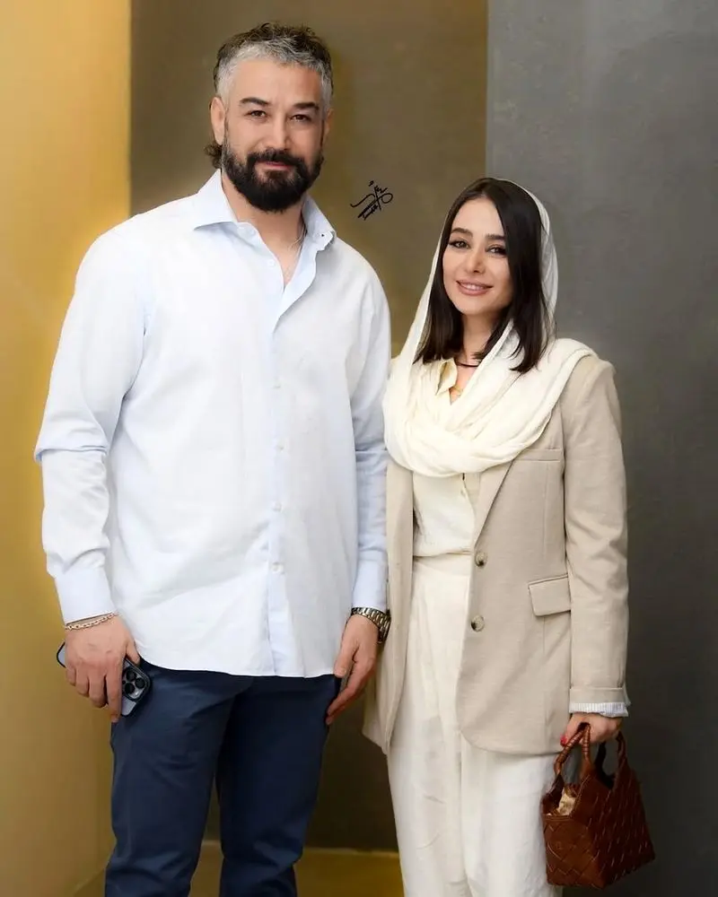 الناز-حبیبی-کنار-برادر-1