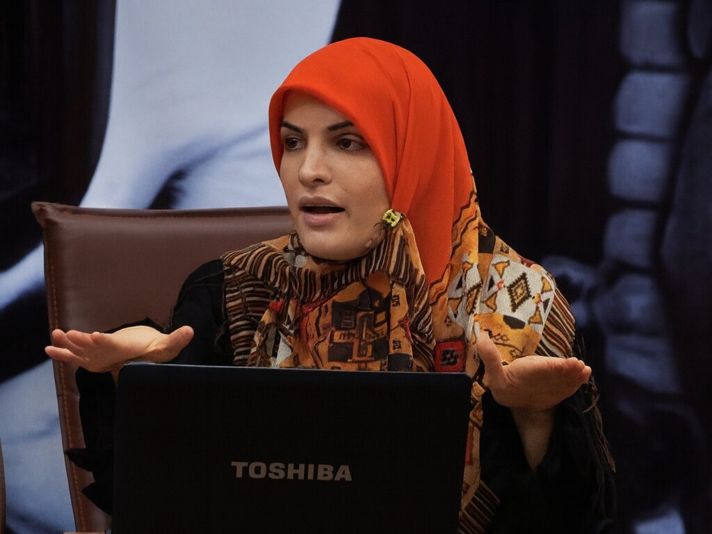 «شیرین سعیدی» استادیار ایرانی دانشگاه آرکانزاس آمریکا برکنار شد + جزئیات