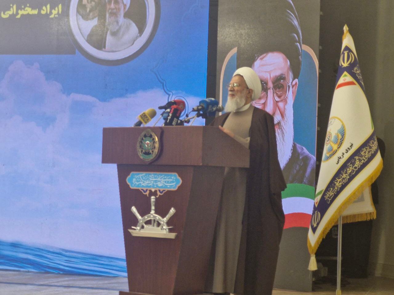 دریادار ایرانی: برنامه های ویژه ای برای نشان دادن اقتدار خود در دریا داریم