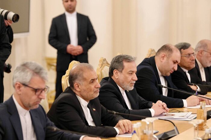 مذاکرات عراقچی و لاوروف در مسکو/ گفتگوی مشترک درباره تقویت روابط