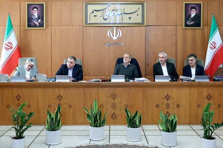 تاکید پزشکان بر تسریع در اجرای قرارداد توسعه میدان نفتی آزادگان