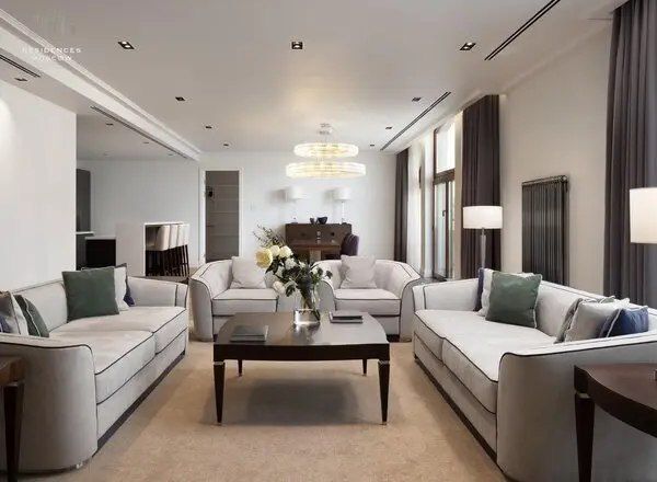 نیویورک تایمز از زندگی مجلل بشار اسد و خانواده اش در مسکو گزارش می دهد نیویورک تایمز از زندگی مجلل بشار اسد و خانواده اش در مسکو گزارش می دهد