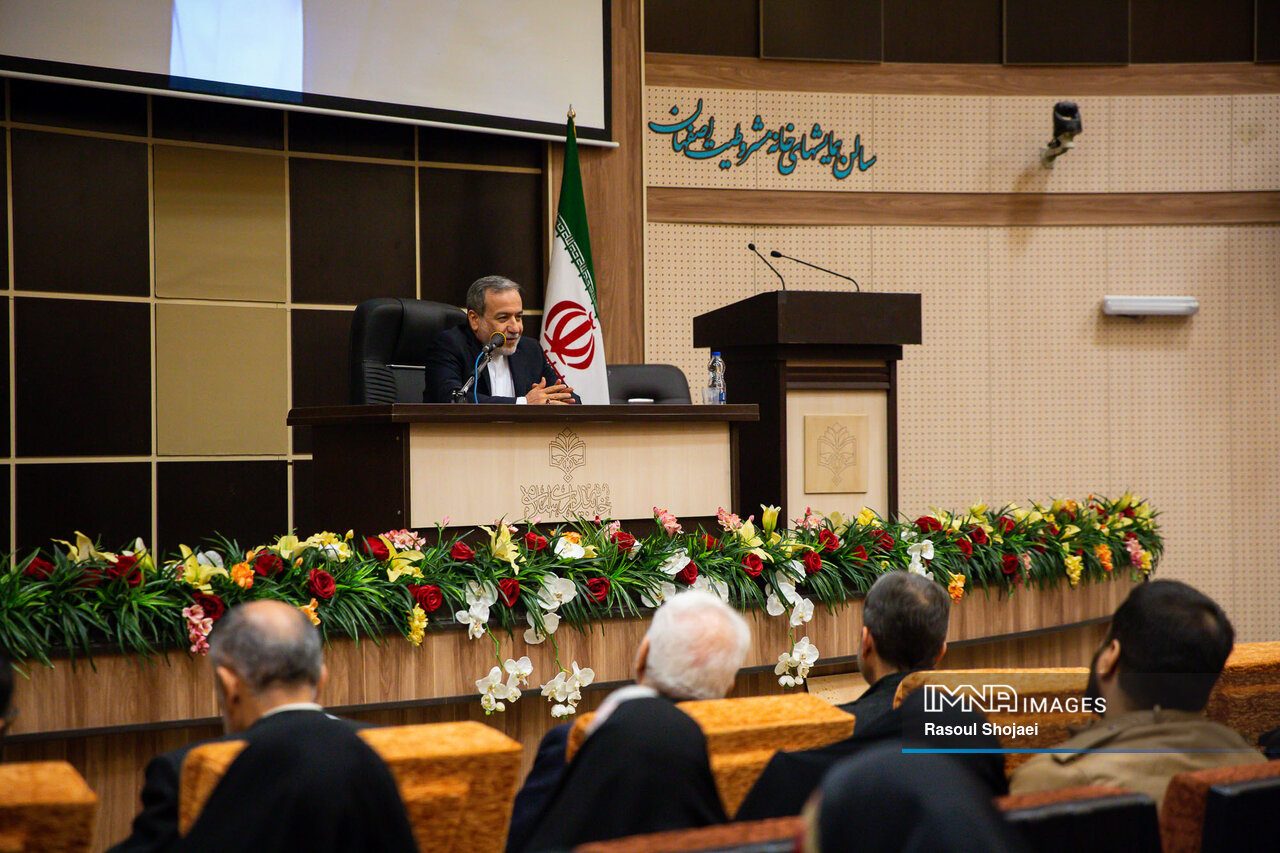 عراقچی: سه بار تا مرز جنگ پیش رفتیم فعالان اقتصادی سرمایه واقعی کشور هستند