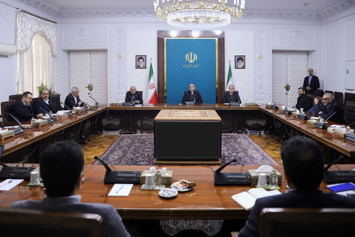 بسیاری از تضادهای انرژی ریشه در تصمیمات غیر علمی دارند