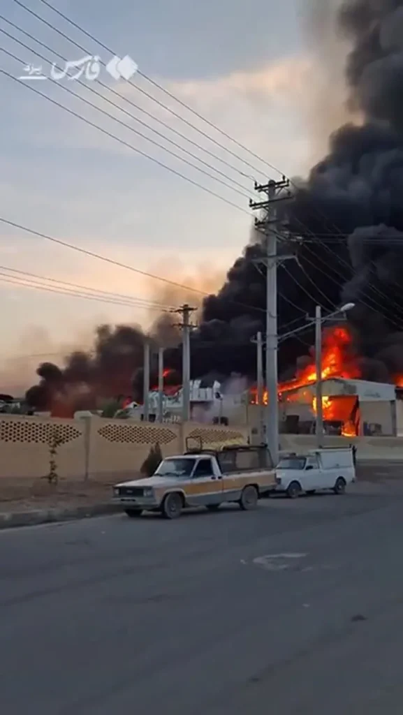 آتش‌سوزیِ شهرک صنعتی یزد مهار شد